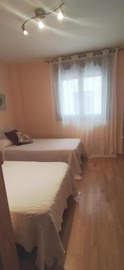 El Cambaral Del Puerto Apartment Luarca Ngoại thất bức ảnh
